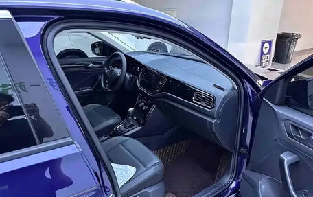 Volkswagen T-Roc I, 2022 год, 1 254 000 рублей, 8 фотография