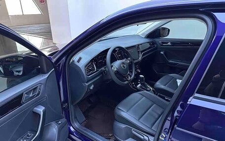 Volkswagen T-Roc I, 2022 год, 1 254 000 рублей, 12 фотография