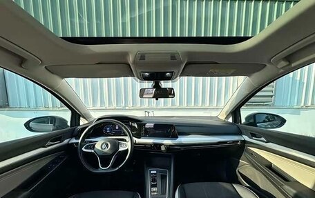 Volkswagen Golf VIII, 2021 год, 1 444 000 рублей, 10 фотография