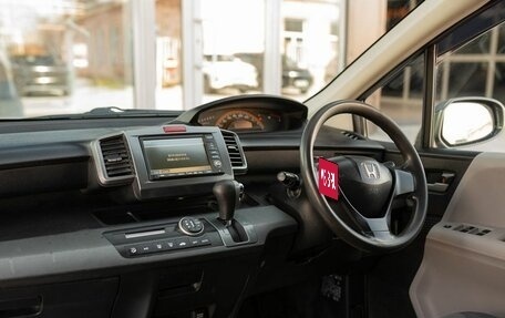 Honda Freed I, 2009 год, 850 000 рублей, 10 фотография