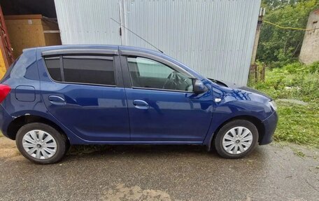 Renault Sandero II рестайлинг, 2015 год, 730 000 рублей, 1 фотография