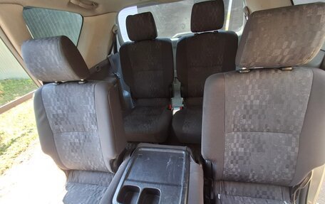 Toyota Avensis Verso I рестайлинг, 2002 год, 800 000 рублей, 4 фотография