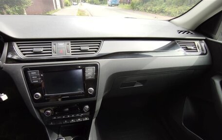 Skoda Rapid I, 2018 год, 1 350 000 рублей, 9 фотография