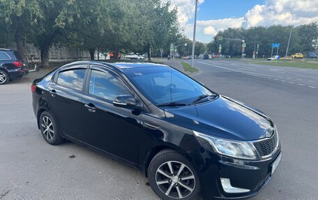KIA Rio III рестайлинг, 2013 год, 800 000 рублей, 2 фотография