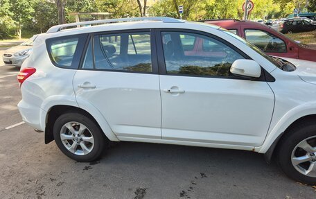 Toyota RAV4, 2011 год, 1 300 000 рублей, 8 фотография
