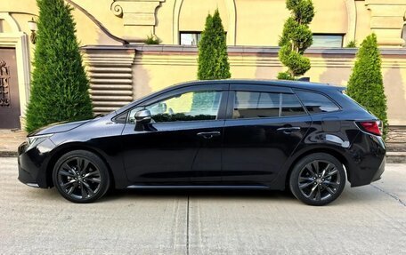 Toyota Corolla, 2020 год, 1 890 000 рублей, 4 фотография