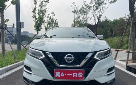 Nissan Qashqai, 2022 год, 1 898 000 рублей, 2 фотография