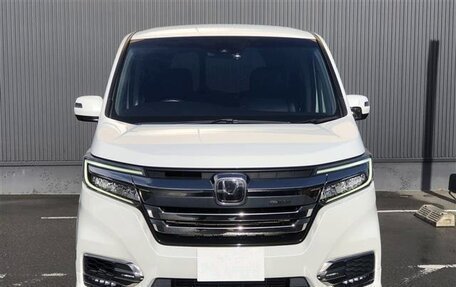 Honda Stepwgn IV, 2021 год, 1 955 000 рублей, 2 фотография