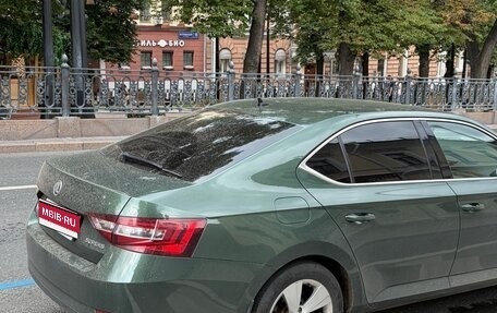 Skoda Superb III рестайлинг, 2018 год, 2 400 000 рублей, 1 фотография