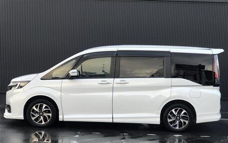 Honda Stepwgn IV, 2021 год, 1 955 000 рублей, 7 фотография