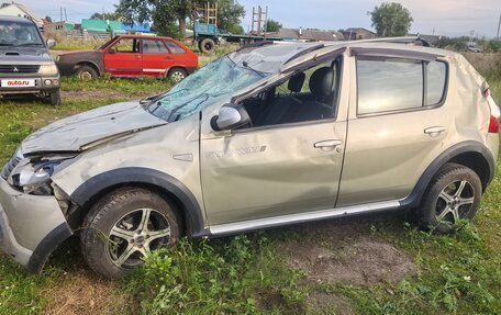 Renault Sandero I, 2012 год, 200 000 рублей, 4 фотография