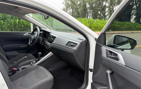 Volkswagen Polo, 2022 год, 1 215 000 рублей, 10 фотография