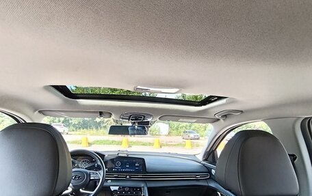 Hyundai Elantra, 2022 год, 2 015 000 рублей, 15 фотография