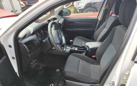 Toyota Hilux VIII, 2022 год, 2 573 600 рублей, 8 фотография