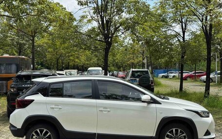 Toyota Yaris XP150 рестайлинг, 2022 год, 1 390 700 рублей, 4 фотография