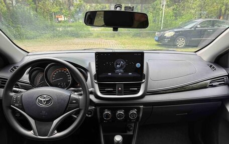 Toyota Yaris XP150 рестайлинг, 2022 год, 1 390 700 рублей, 14 фотография