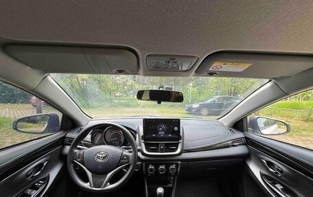 Toyota Yaris XP150 рестайлинг, 2022 год, 1 390 700 рублей, 13 фотография