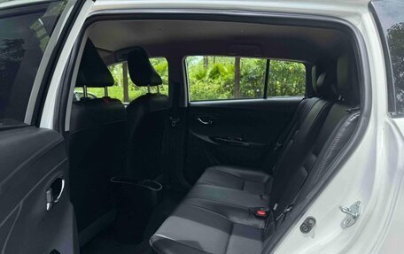 Toyota Yaris XP150 рестайлинг, 2022 год, 1 390 700 рублей, 24 фотография