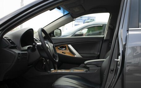 Toyota Camry, 2006 год, 1 000 000 рублей, 12 фотография