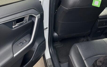 Toyota RAV4, 2021 год, 2 500 000 рублей, 20 фотография