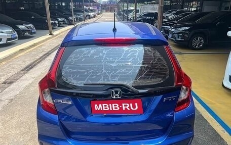 Honda Fit III, 2018 год, 1 170 000 рублей, 3 фотография