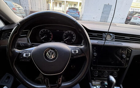 Volkswagen Passat B8 рестайлинг, 2018 год, 2 250 000 рублей, 8 фотография