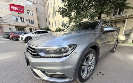 Volkswagen Passat B8 рестайлинг, 2018 год, 2 250 000 рублей, 1 фотография