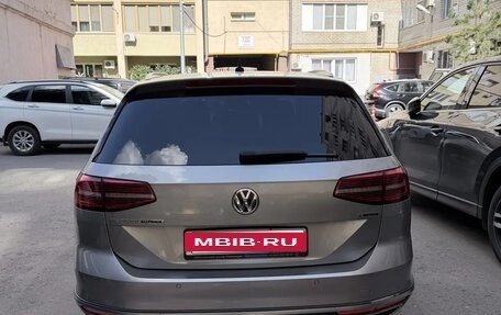 Volkswagen Passat B8 рестайлинг, 2018 год, 2 250 000 рублей, 12 фотография