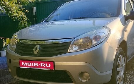 Renault Sandero I, 2013 год, 529 000 рублей, 1 фотография