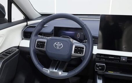 Toyota RAV4, 2026 год, 4 400 000 рублей, 12 фотография