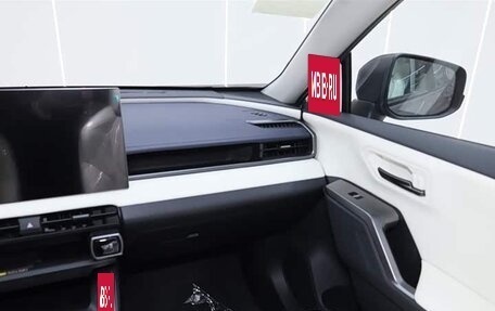 Toyota RAV4, 2026 год, 4 400 000 рублей, 26 фотография