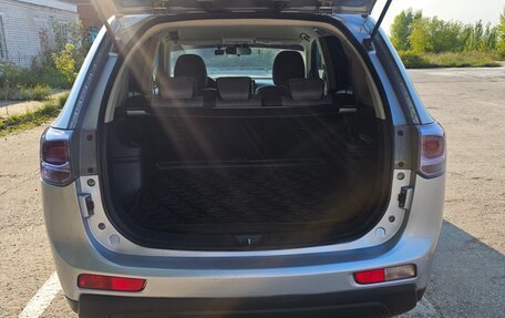 Mitsubishi Outlander III рестайлинг 3, 2012 год, 1 285 000 рублей, 18 фотография