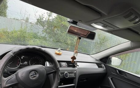 Skoda Rapid I, 2015 год, 720 000 рублей, 10 фотография