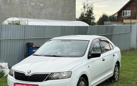 Skoda Rapid I, 2015 год, 720 000 рублей, 2 фотография