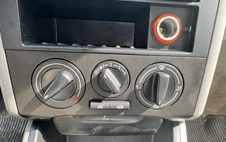 Volkswagen Pointer, 2005 год, 190 000 рублей, 11 фотография