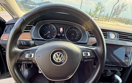 Volkswagen Passat B8 рестайлинг, 2018 год, 2 500 000 рублей, 9 фотография