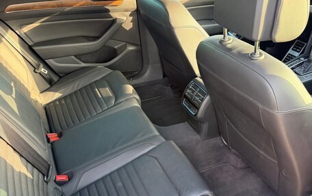 Volkswagen Passat B8 рестайлинг, 2018 год, 2 500 000 рублей, 17 фотография