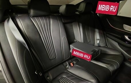 Mercedes-Benz CLS, 2021 год, 5 500 000 рублей, 17 фотография