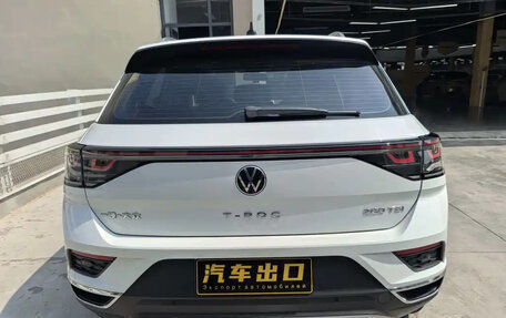 Volkswagen T-Roc I, 2023 год, 1 650 100 рублей, 5 фотография