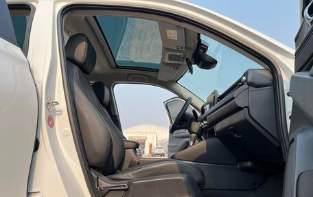 Honda Vezel, 2023 год, 1 817 000 рублей, 13 фотография