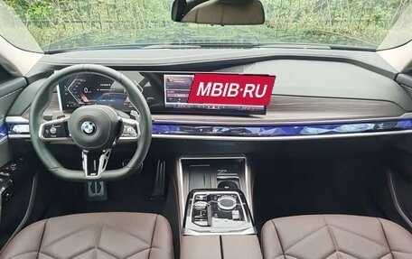 BMW 7 серия, 2025 год, 11 970 000 рублей, 15 фотография