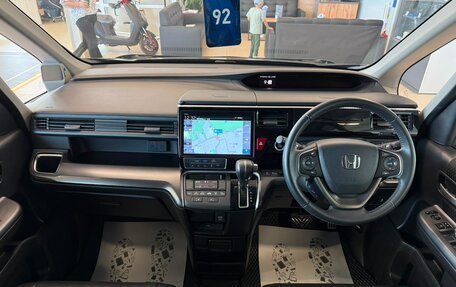 Honda Stepwgn IV, 2020 год, 2 699 999 рублей, 16 фотография