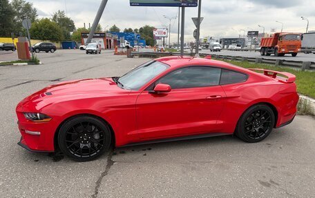 Ford Mustang VI рестайлинг, 2022 год, 3 880 000 рублей, 2 фотография