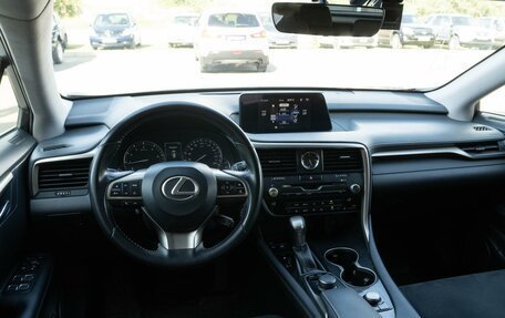 Lexus RX IV рестайлинг, 2019 год, 4 340 000 рублей, 11 фотография