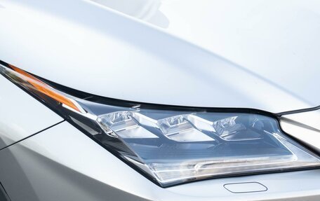 Lexus RX IV рестайлинг, 2019 год, 4 340 000 рублей, 7 фотография