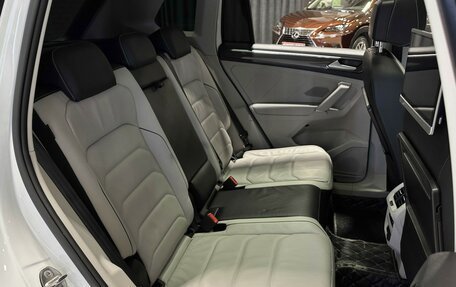 Volkswagen Tiguan II, 2017 год, 2 597 000 рублей, 14 фотография