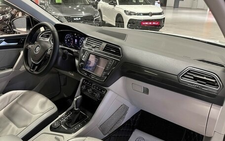 Volkswagen Tiguan II, 2017 год, 2 597 000 рублей, 16 фотография