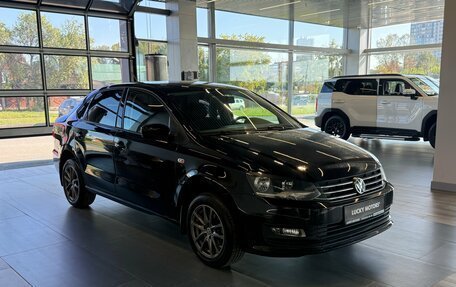 Volkswagen Polo VI (EU Market), 2015 год, 1 095 000 рублей, 3 фотография