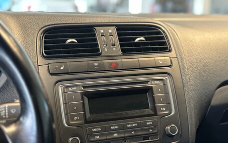 Volkswagen Polo VI (EU Market), 2015 год, 1 095 000 рублей, 10 фотография