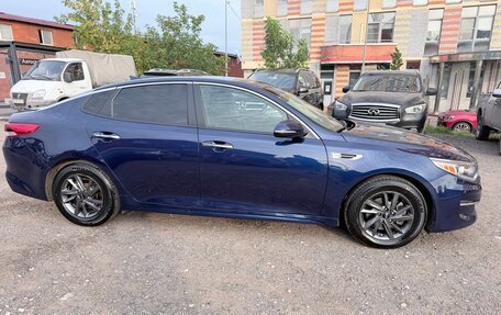 KIA Optima IV, 2017 год, 1 590 000 рублей, 2 фотография